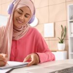 Jak wzmocnić słuchanie w języku polskim – skuteczne ćwiczenia